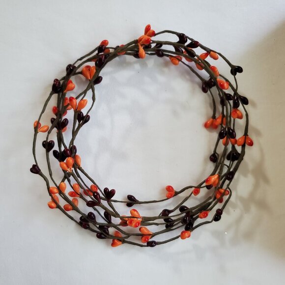 Fall / Autumn Orange / Burgundy / Red Pip Berry Garland 9 Feet – Home Décor - Picture 2 of 3